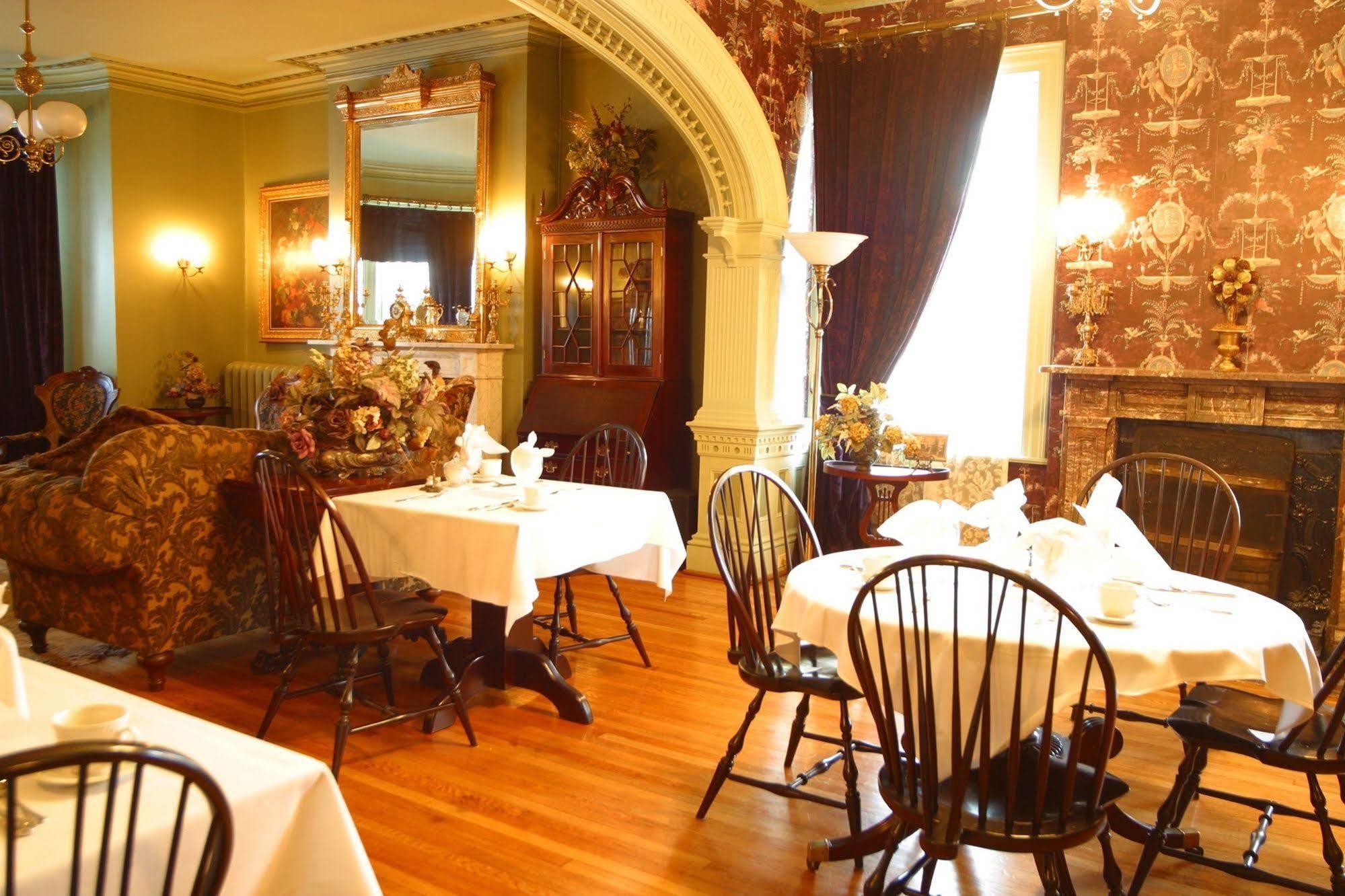 Fairholm Boutique Inns Charlottetown Exterior foto